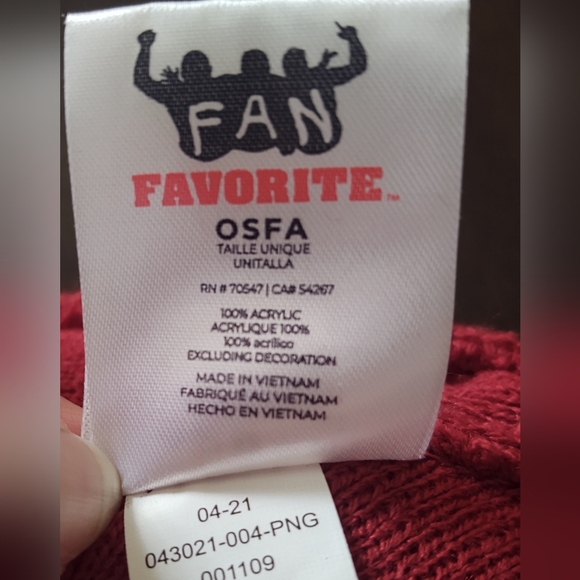 NWOT University of Alabama beanie w/ pom osfa - Picture 4 of 8